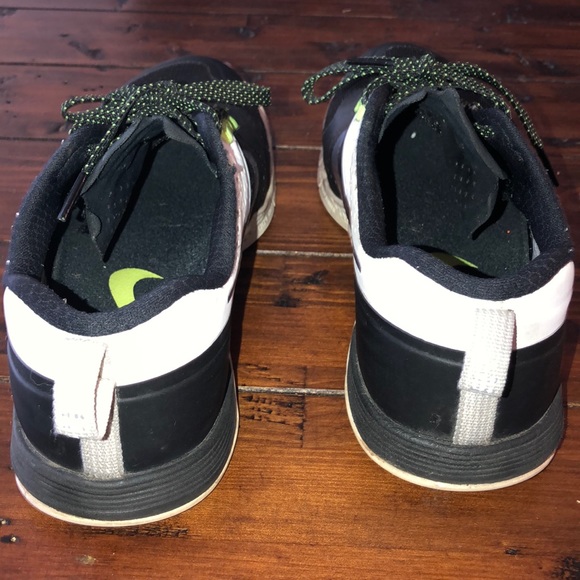 Nike Metcon 1’s - Picture 3 of 5